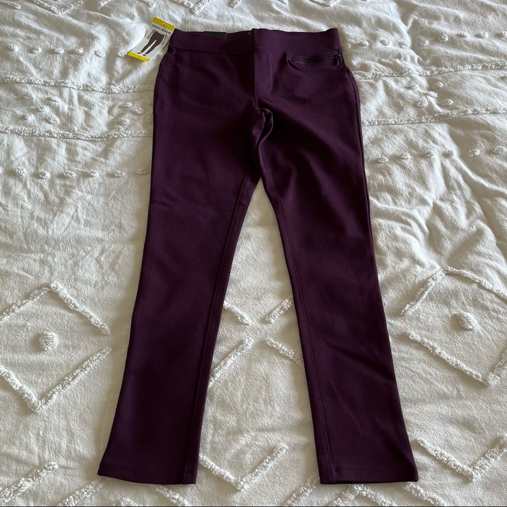 DKNY Jeans Skinny Jeggings Fitted Purple Fake Pockets Size Small NWT